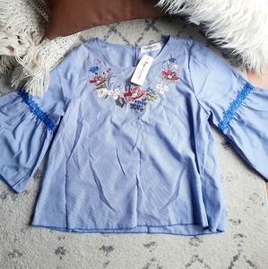 Embroidered Bell Sleeve Shift Shirt